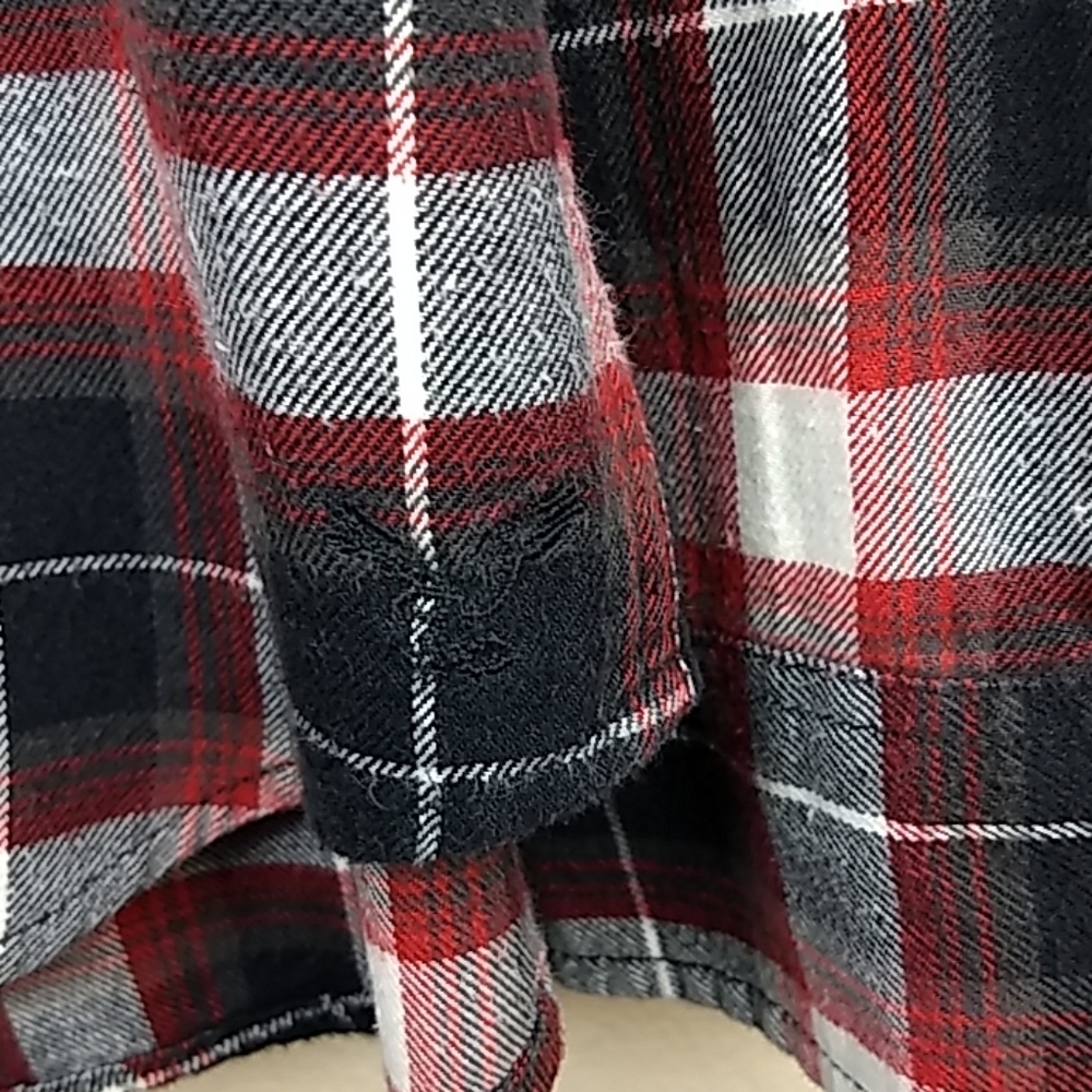 American Eagle Outfitters Plaid Prep Fit Shirt - Picture 7 of 7